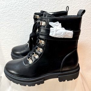 Glamorous chunky ankle boots, size 9 in black